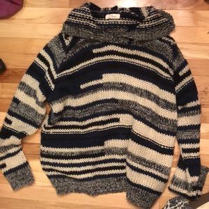 warm knit sweater w stripes